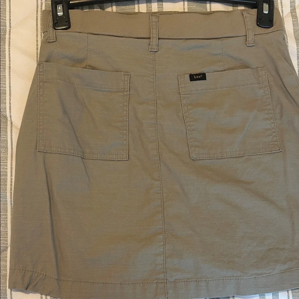 Lee Women's Tan Skort - Picture 2 of 5